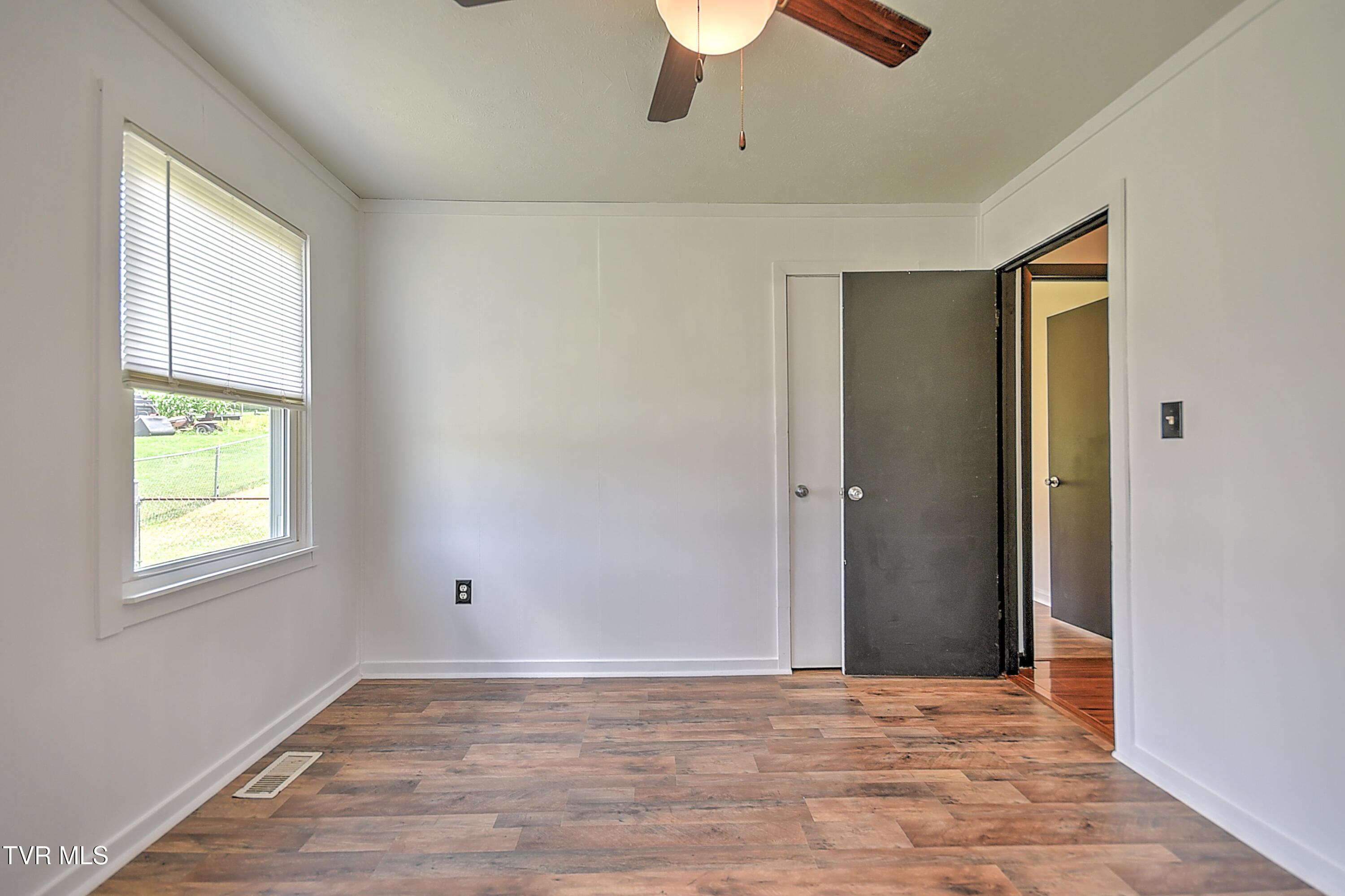 8822 Rich Valley Road Bristol, VA 24202 - Photo 44 of 49 8822 Rich Valley DA-30