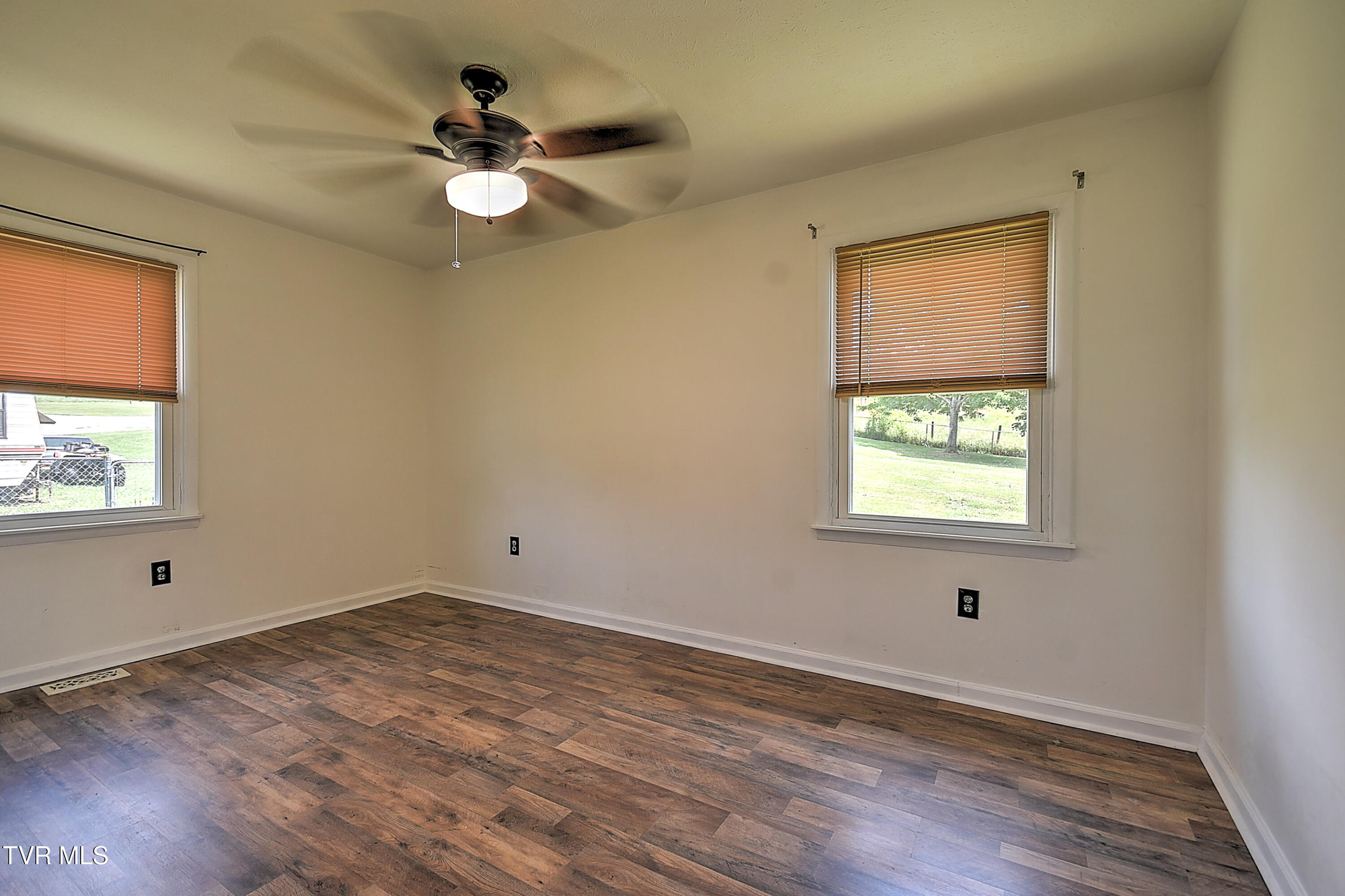 8822 Rich Valley Road Bristol, VA 24202 - Photo 45 of 49 8822 Rich Valley DA-31