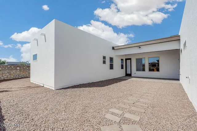 $625,950 | 310 Roper Lane, Clint, TX 79836