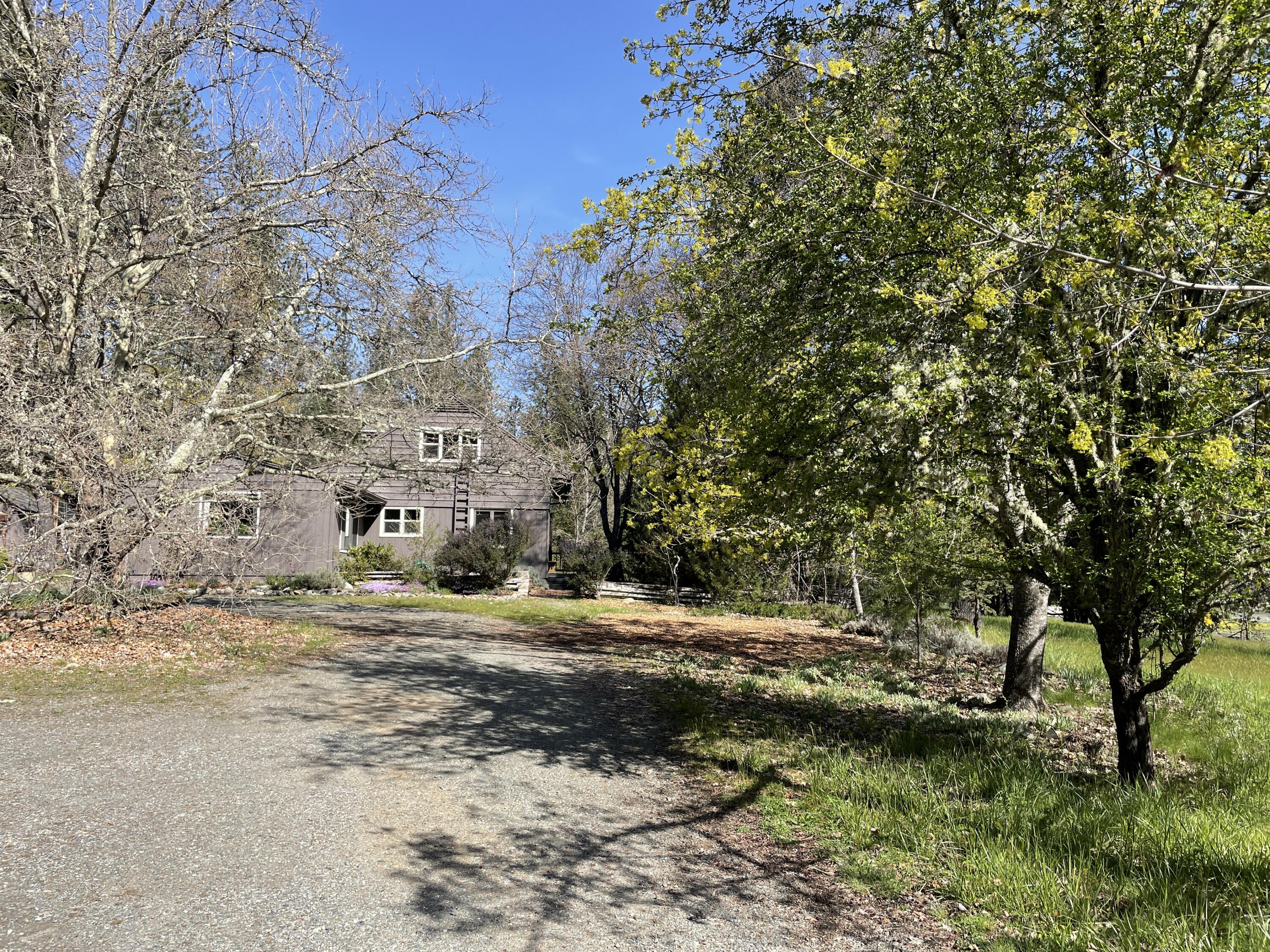 8000 Upper Applegate Road Jacksonville, OR 97530 - Photo 40 of 76 IMG_1623