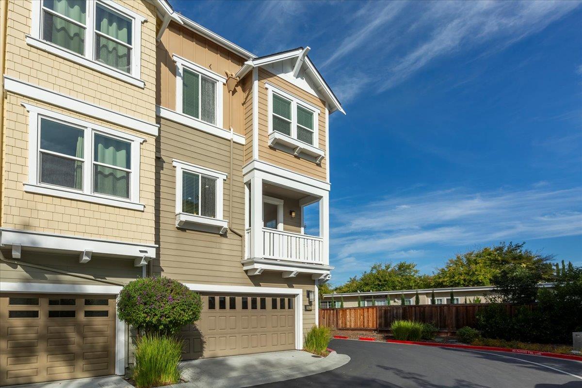 2041 Atlas Loop Mountain View, CA 94043 - Photo 40 of 51