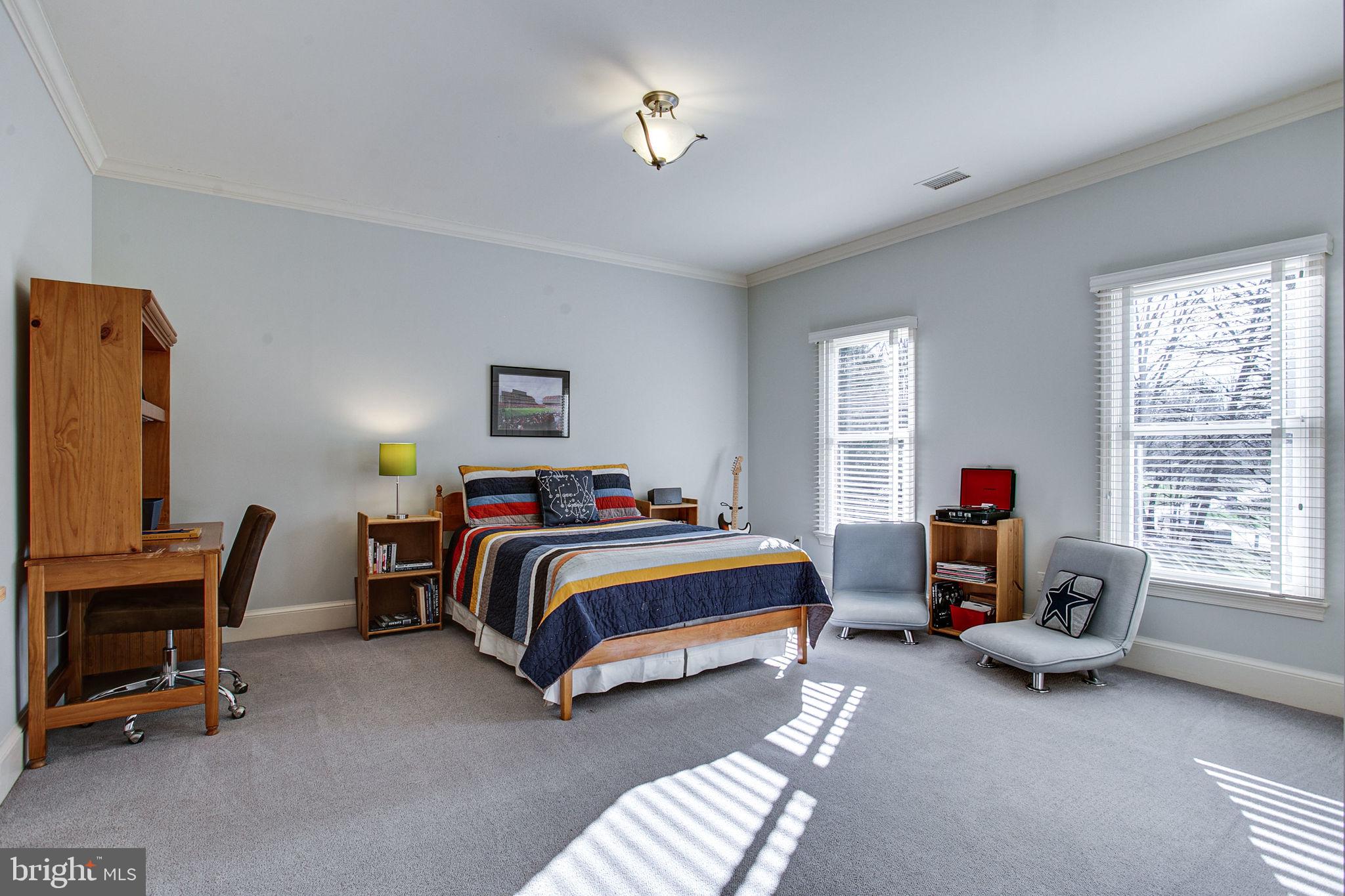 11622 Rolling Meadow Drive Great Falls, VA 22066 - Photo 25 of 45 Bedroom 3 connected to buddy bathroom