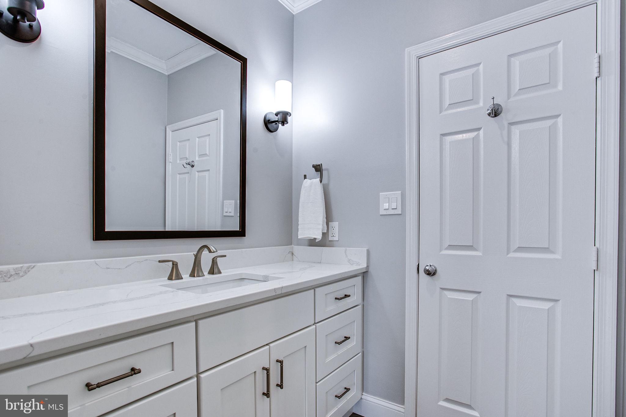 11622 Rolling Meadow Drive Great Falls, VA 22066 - Photo 26 of 45 Buddy Bathroom