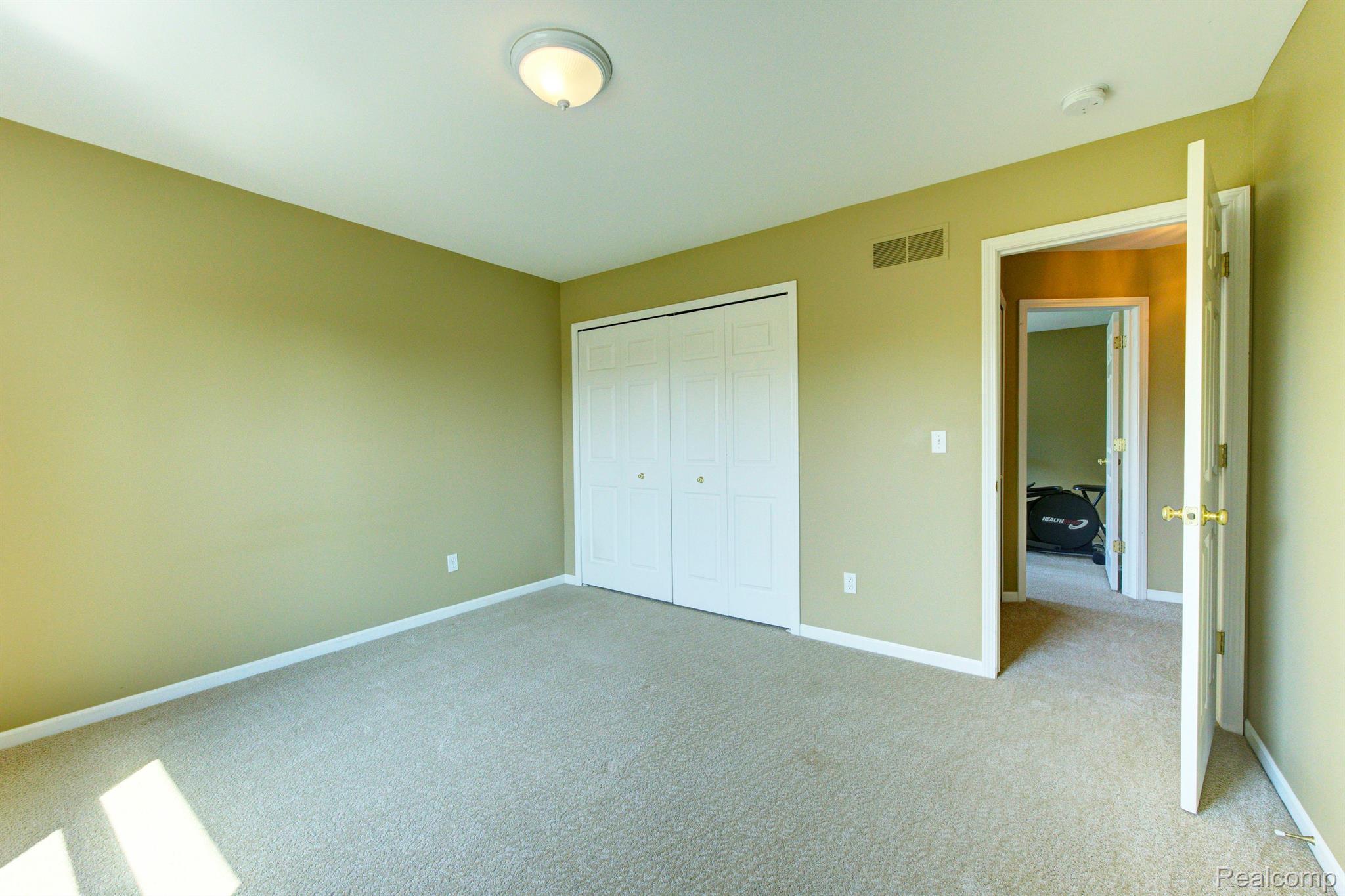 47631 Pavillon Road Canton, MI 48188 - Photo 36 of 60 Gallery Image 36