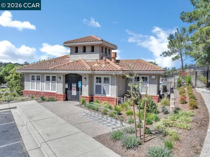$949,500 | 280 Brady Street, Martinez, CA 94553