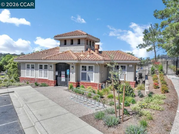 $949,500 | 280 Brady Street, Martinez, CA 94553