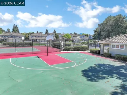 $949,500 | 280 Brady Street, Martinez, CA 94553