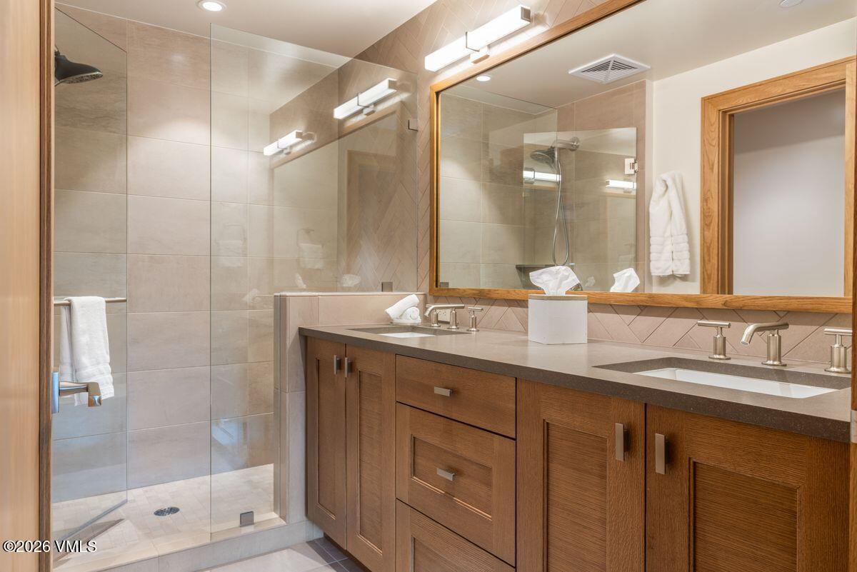 1 Waterfront Way, Unit 208 Avon, CO 81620 - Photo 16 of 36 photo_online_024