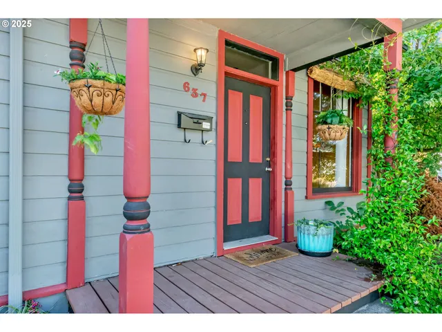 a view of outdoor space