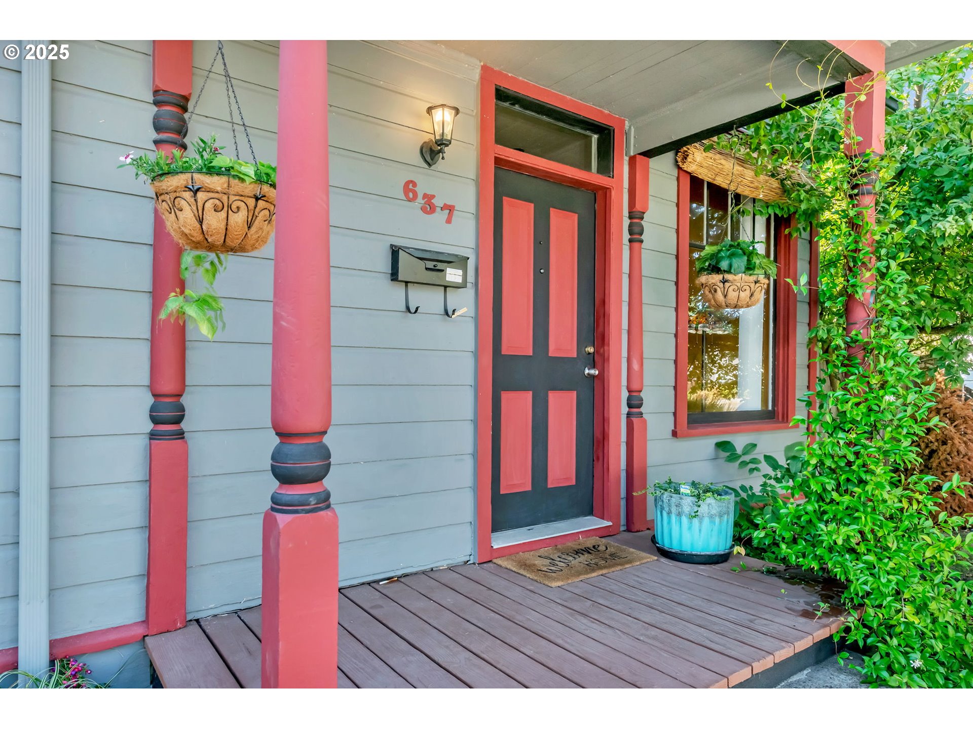 637 17th Street Northeast Salem, OR 97301 - Photo 3 of 34 a view of outdoor space
