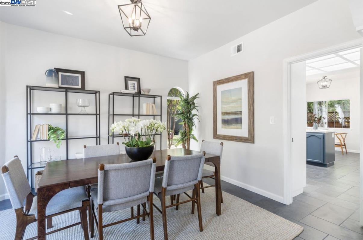 5 Stuart Place Danville, CA 94526 - Photo 11 of 56