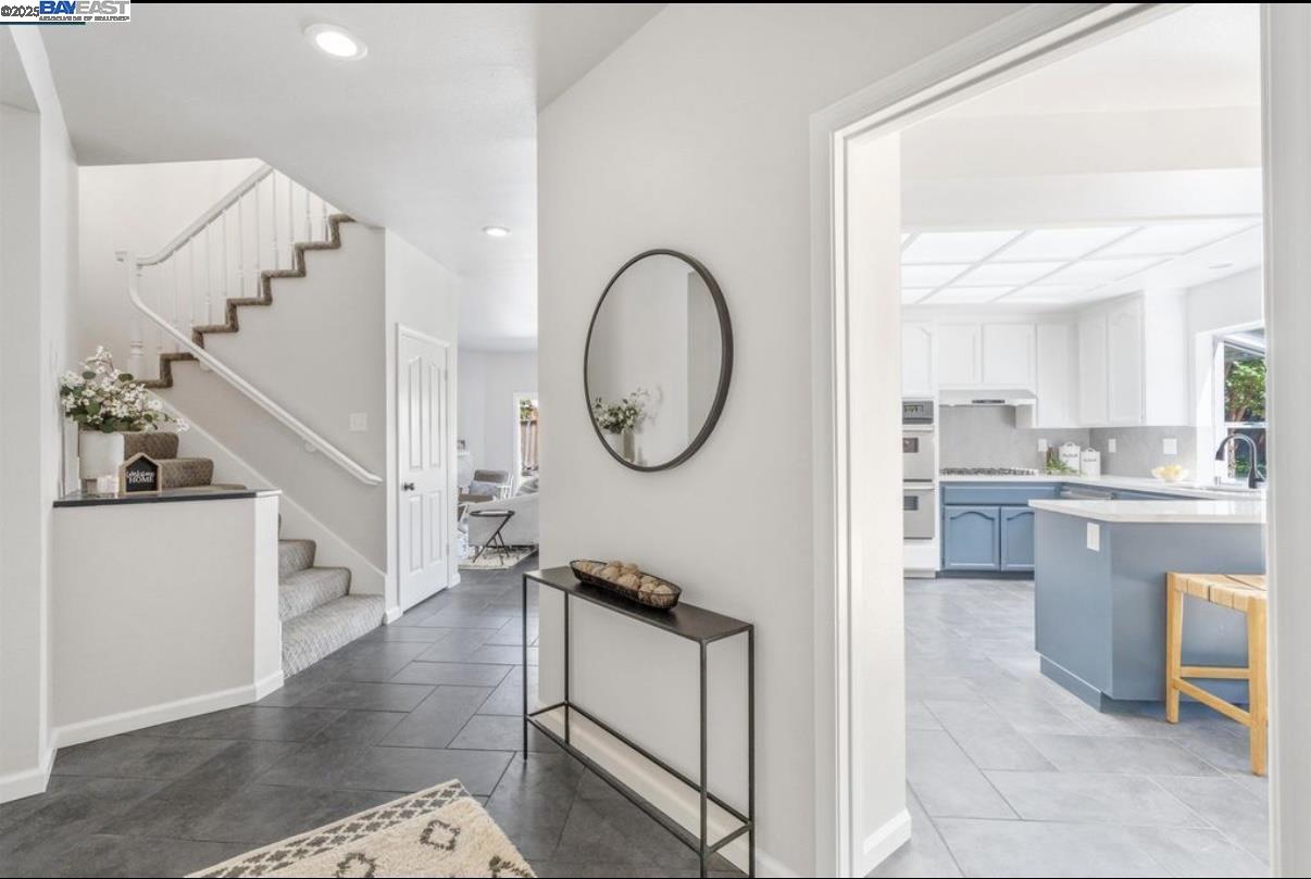 5 Stuart Place Danville, CA 94526 - Photo 3 of 56