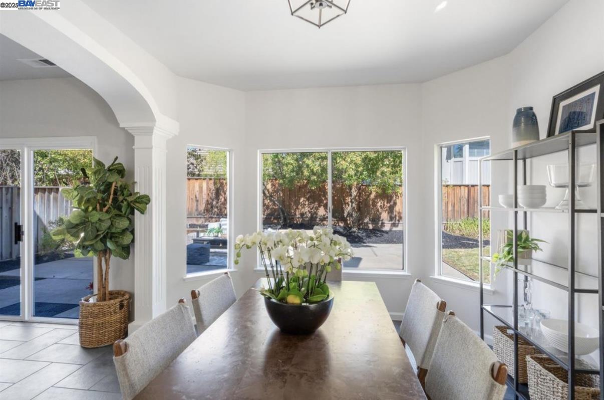 5 Stuart Place Danville, CA 94526 - Photo 9 of 56