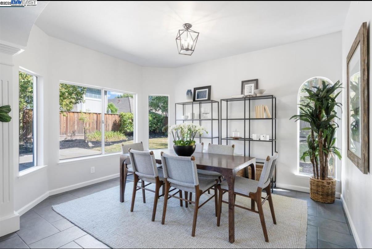 5 Stuart Place Danville, CA 94526 - Photo 10 of 56