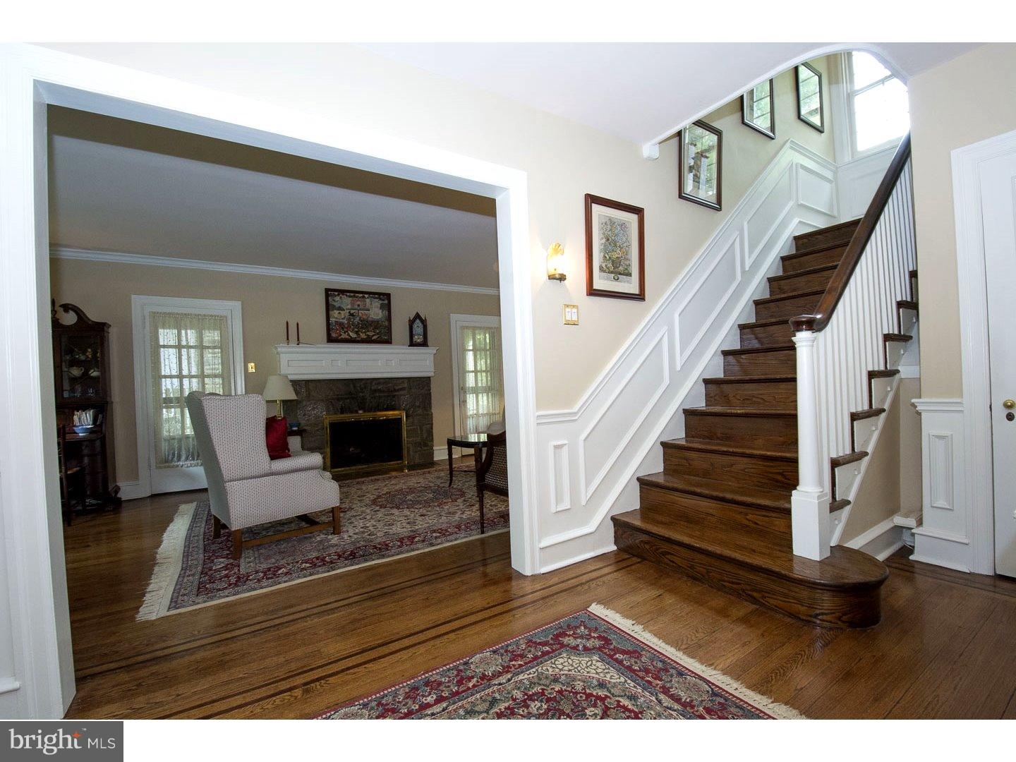 536 Hansell Road Wynnewood, PA 19096 - Photo 2 of 24 Foyer