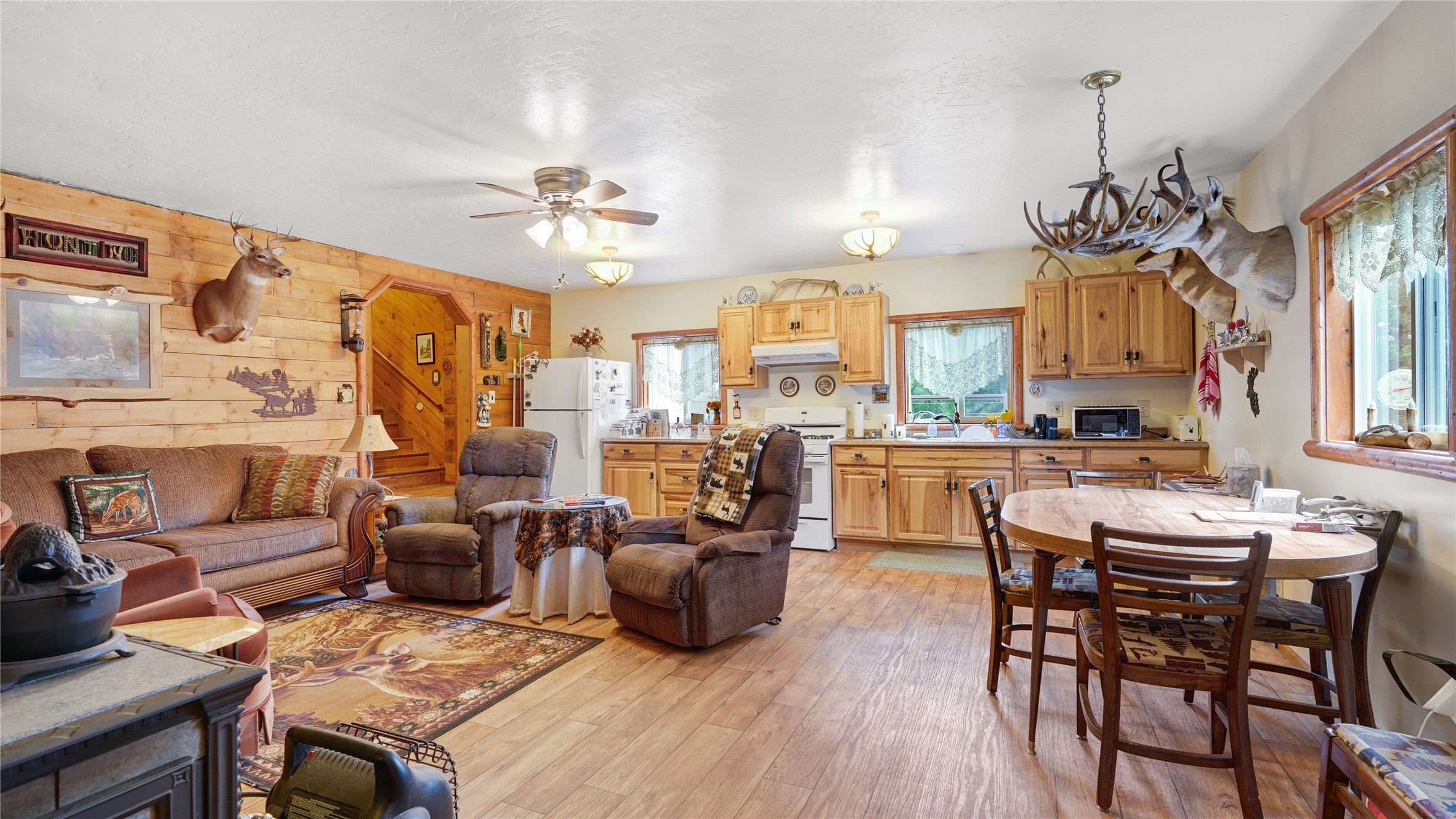 4855 Iron Ridge Loop Helena, MT 59602 - Photo 12 of 51 Gallery Image 12