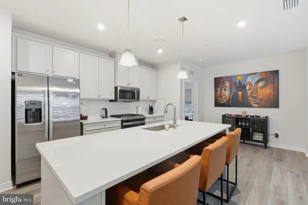 $2,700 | 21460 Mount Sterling Terrace, Unit 105, Sterling, VA 20164