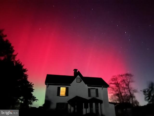9781 Conde Road Marshall, VA 20115 - Photo 71 of 105 Northern Lights!