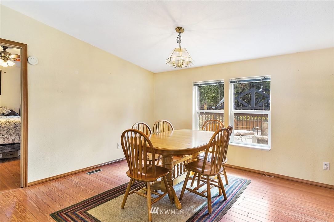 6115 Grandview Road Arlington, WA 98223 - Photo 11 of 24 Gallery Image 11