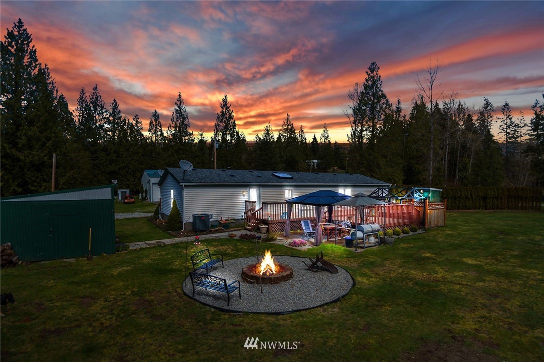 6115 Grandview Road Arlington, WA 98223 - Photo 4 of 24 Gallery Image 4