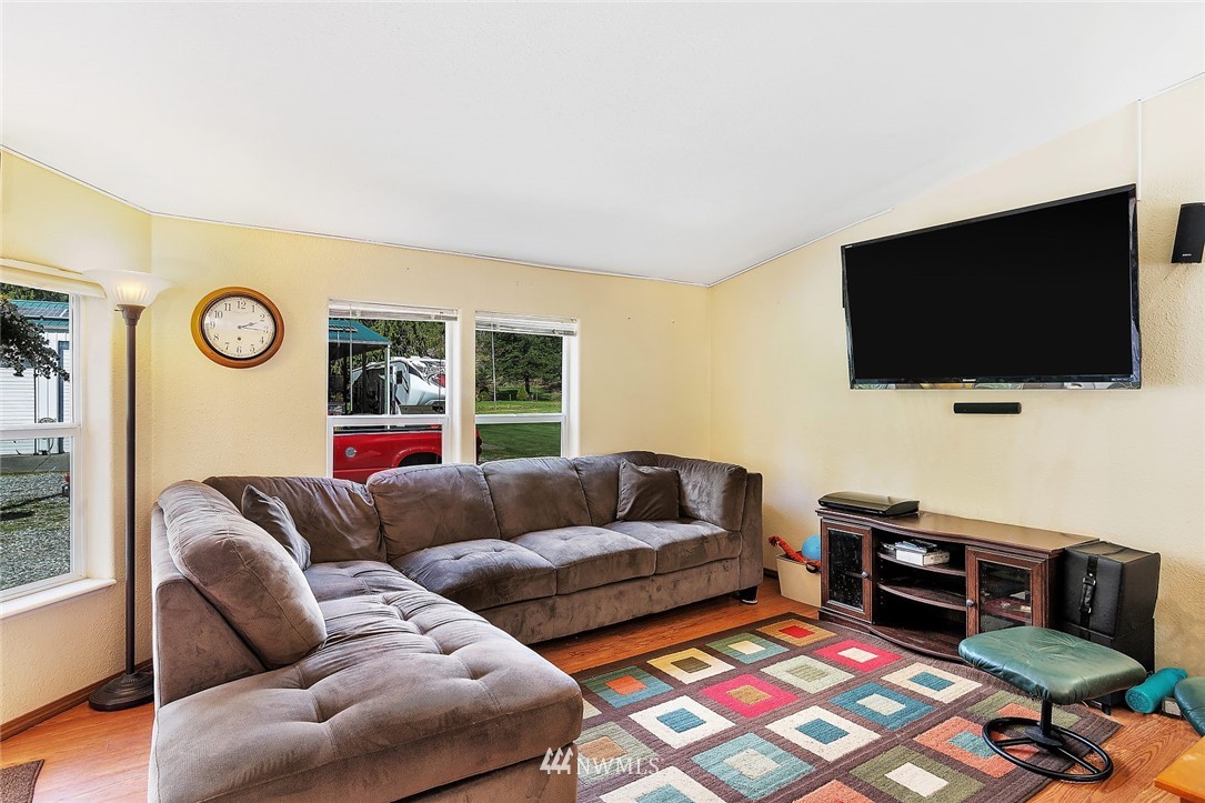 6115 Grandview Road Arlington, WA 98223 - Photo 8 of 24 Gallery Image 8