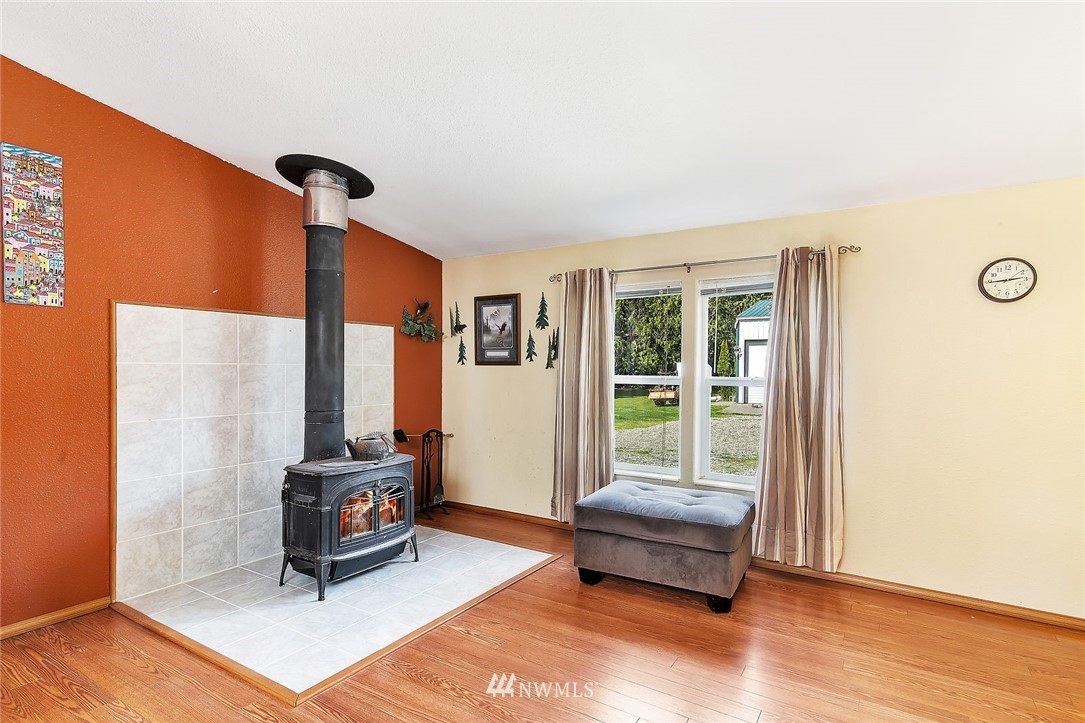 6115 Grandview Road Arlington, WA 98223 - Photo 9 of 24 Gallery Image 9