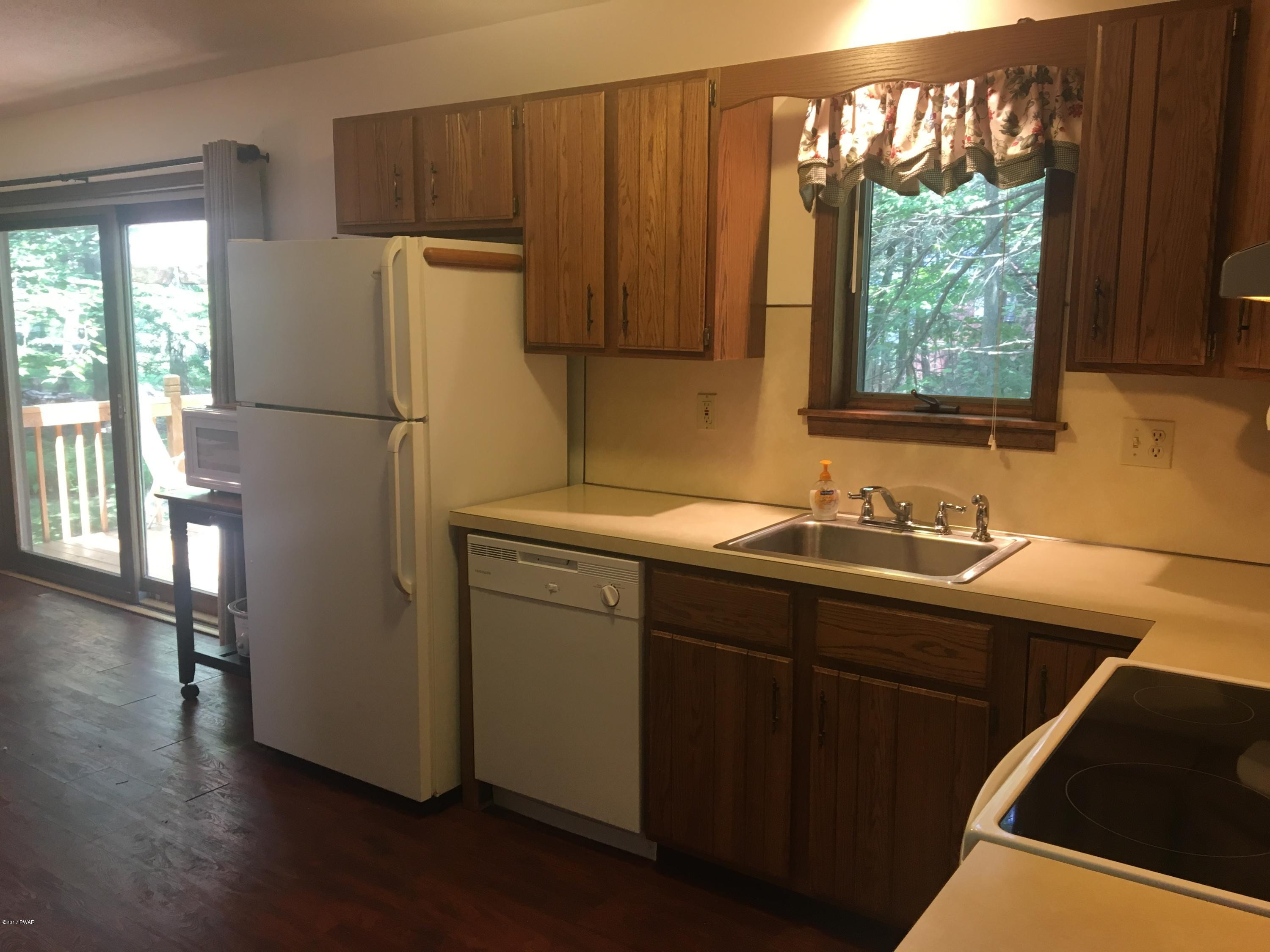 1044 Tomahawk Road Lake Ariel, PA 18436 - Photo 4 of 39