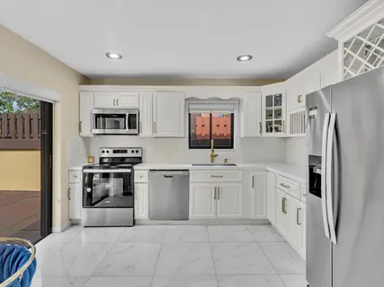 $533,000 | 20331 Northeast 10th Court, Miami, FL 33179