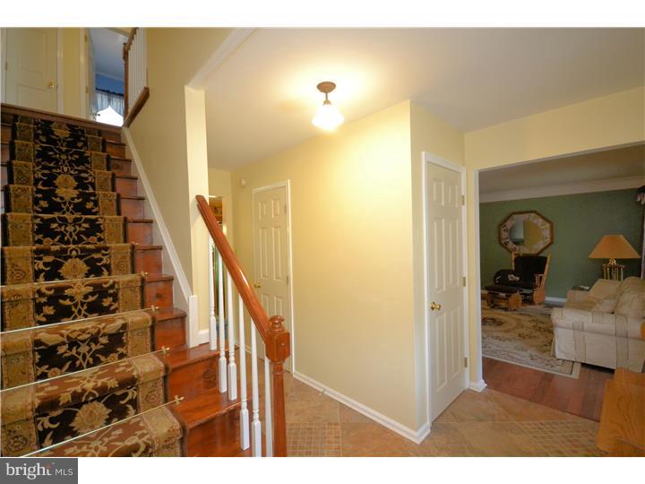 668 Griffiths Road Warrington, PA 18976 - Photo 4 of 25 Hallway