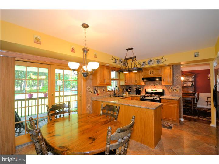668 Griffiths Road Warrington, PA 18976 - Photo 5 of 25 Kitchen