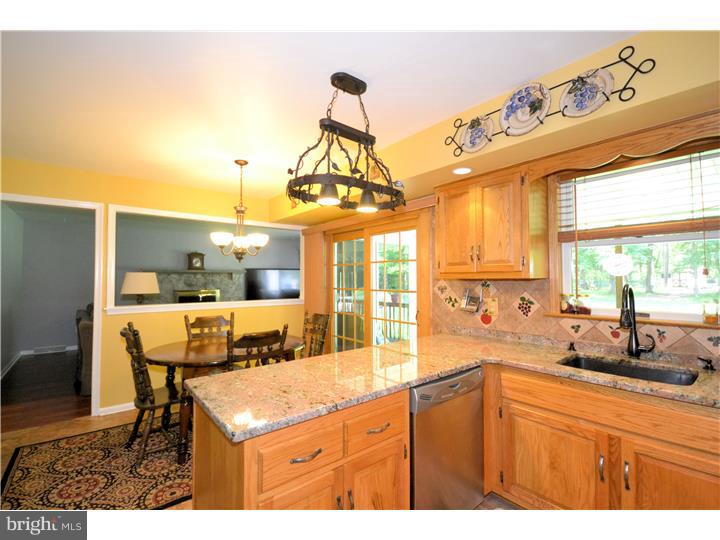 668 Griffiths Road Warrington, PA 18976 - Photo 7 of 25 Kitchen