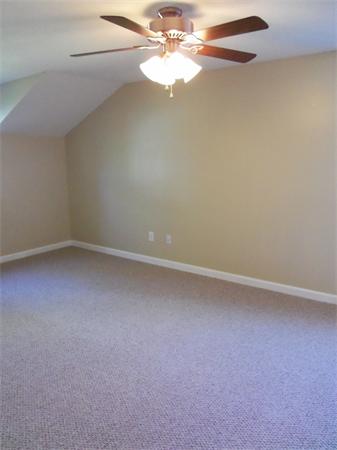 240 Nash Street Springfield, MA 01129 - Photo 17 of 25 Gallery Image 17