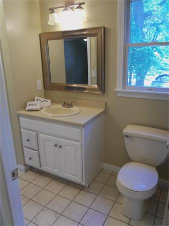 240 Nash Street Springfield, MA 01129 - Photo 19 of 25 Gallery Image 19
