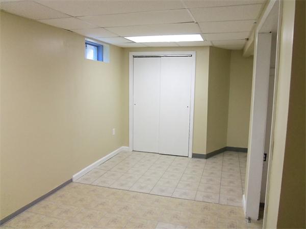 240 Nash Street Springfield, MA 01129 - Photo 23 of 25 Gallery Image 23