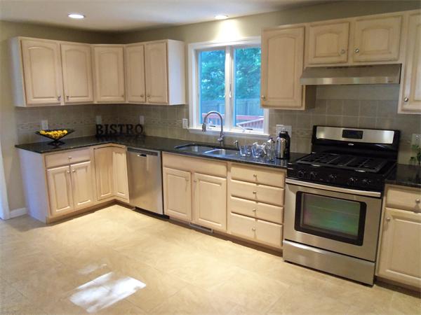 240 Nash Street Springfield, MA 01129 - Photo 7 of 25 Gallery Image 7