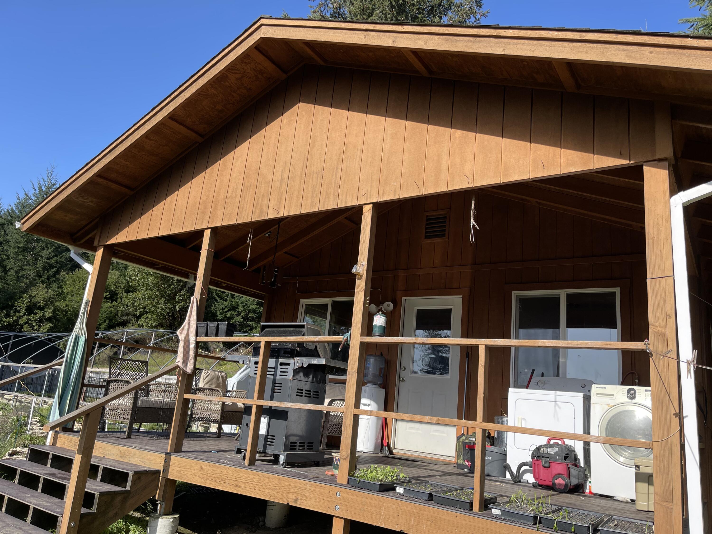 2320 Road B Road Miranda, CA 95553 - Photo 2 of 18 front of house