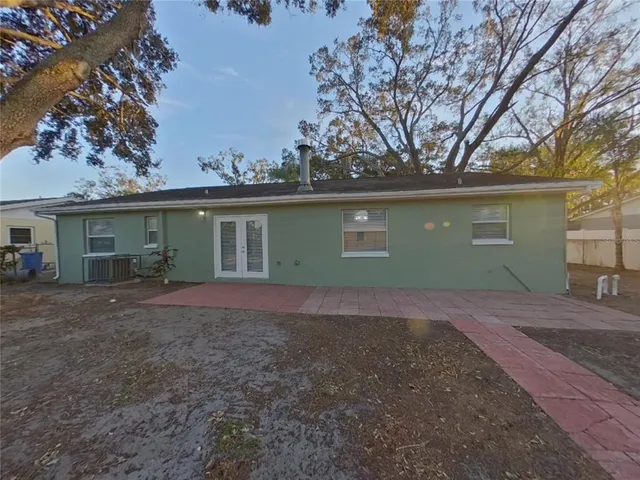 $1,979 | Undisclosed Address, Dover, FL 33527