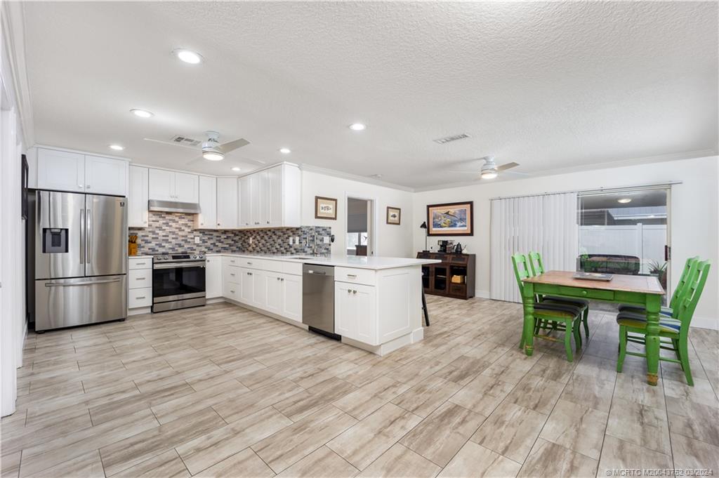 5249 Southeast Horseshoe Point Road Stuart, FL 34997 - Photo 6 of 27 Gallery Image 6