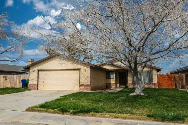$260,000 | 216 East Cardigan Avenue, Ridgecrest, CA 93555