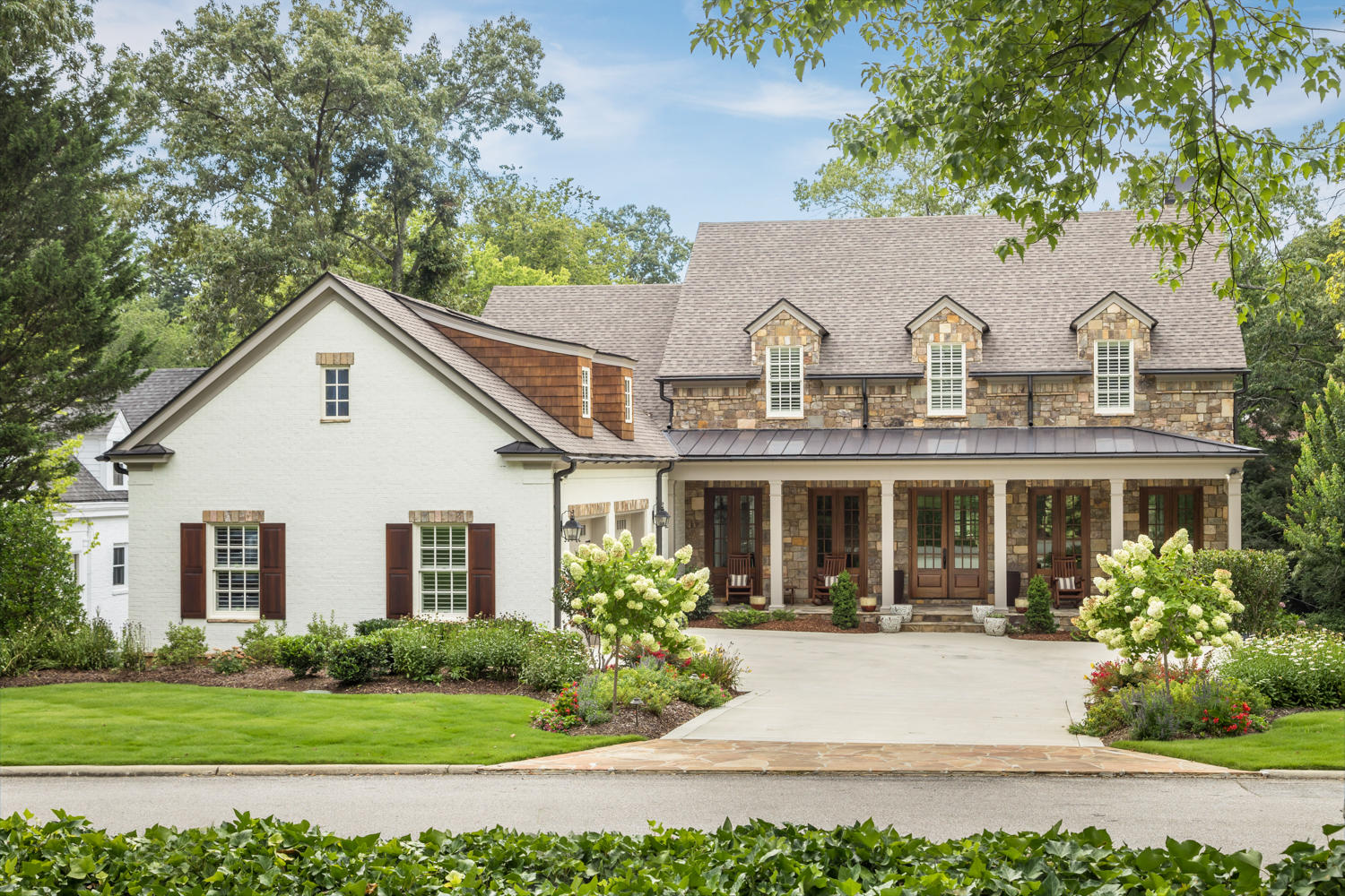 1319 Lawrence Road Chattanooga, TN 37405 - Photo 1 of 80 1319_Lawrence_Rd_01