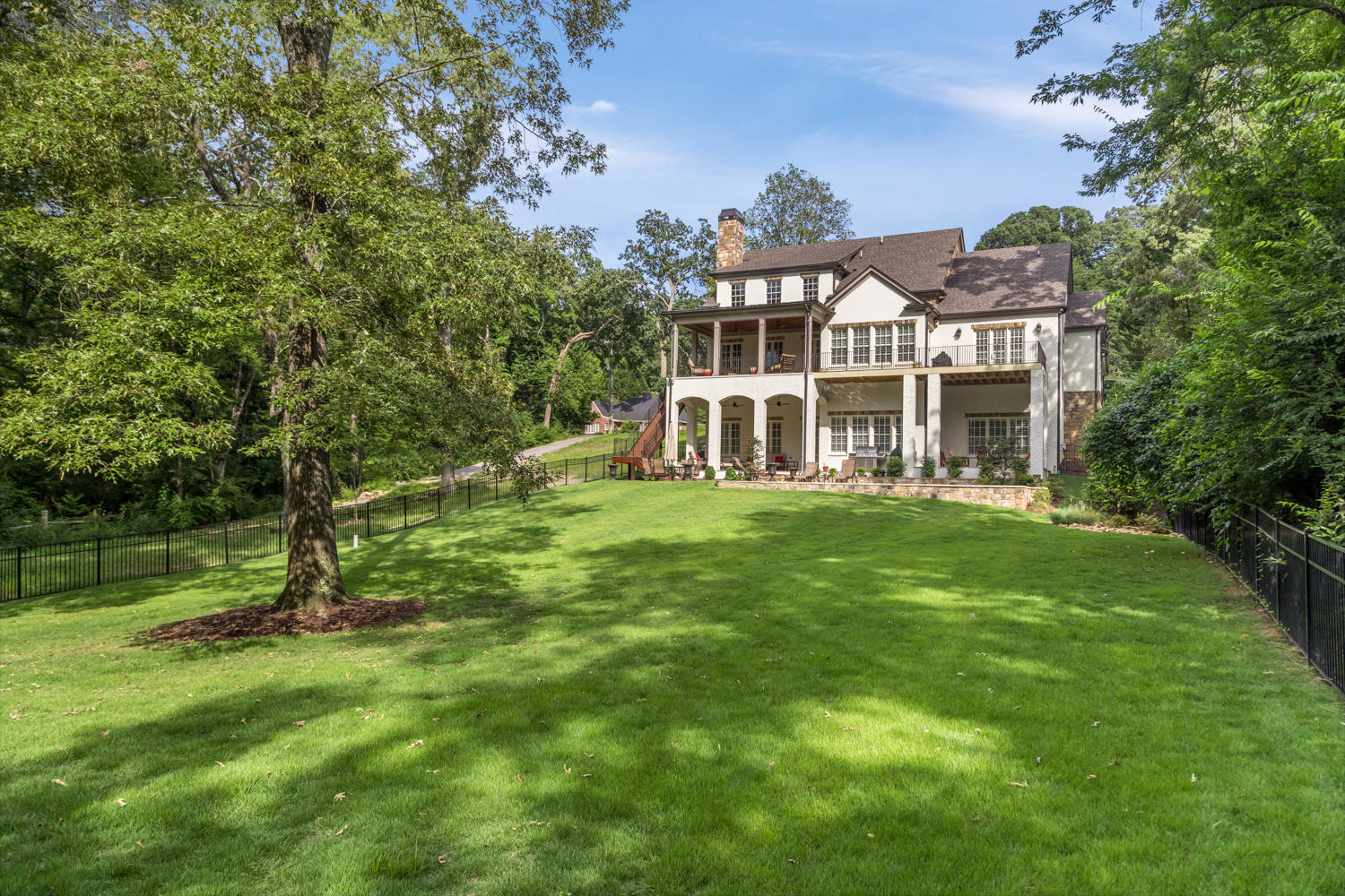 1319 Lawrence Road Chattanooga, TN 37405 - Photo 2 of 80 1319_Lawrence_Rd_21