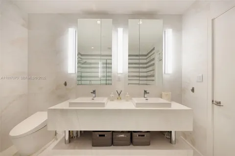 $7,700,000 | 801 South Pointe Drive, Unit PH602, Miami Beach, FL 33139