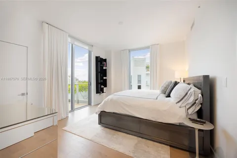 $7,700,000 | 801 South Pointe Drive, Unit PH602, Miami Beach, FL 33139