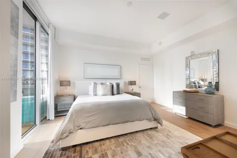 $7,700,000 | 801 South Pointe Drive, Unit PH602, Miami Beach, FL 33139