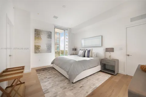 $7,700,000 | 801 South Pointe Drive, Unit PH602, Miami Beach, FL 33139