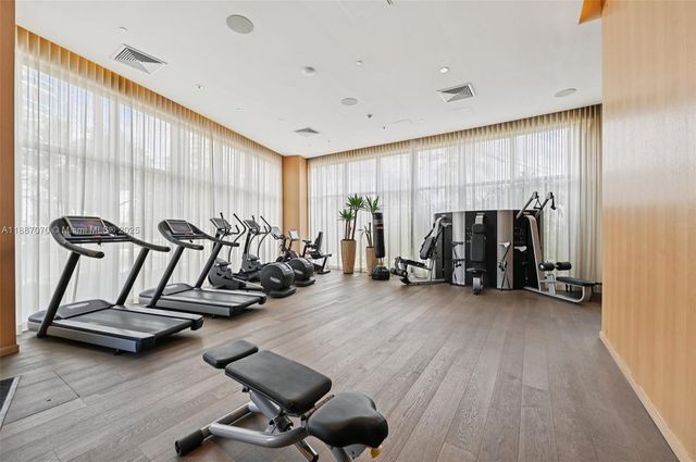 $7,950,000 | 801 South Pointe Drive, Unit PH602, Miami Beach, FL 33139