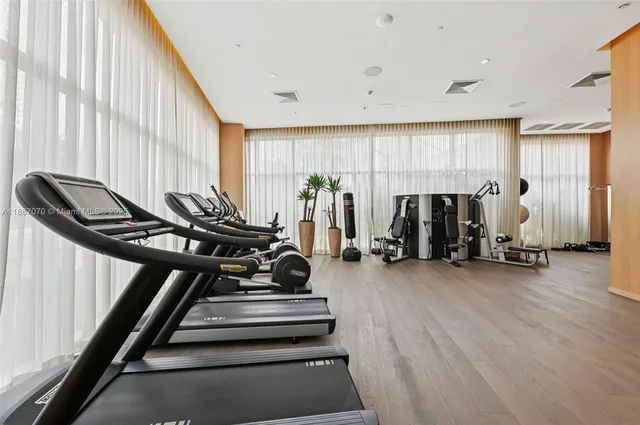 $7,950,000 | 801 South Pointe Drive, Unit PH602, Miami Beach, FL 33139