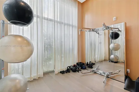 $7,700,000 | 801 South Pointe Drive, Unit PH602, Miami Beach, FL 33139