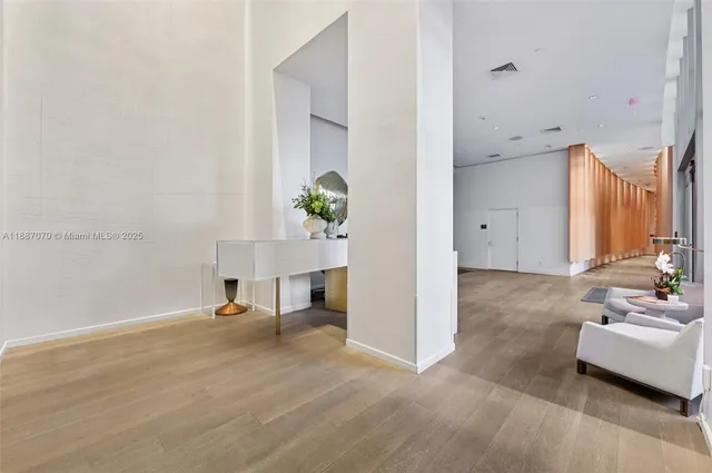 $7,950,000 | 801 South Pointe Drive, Unit PH602, Miami Beach, FL 33139