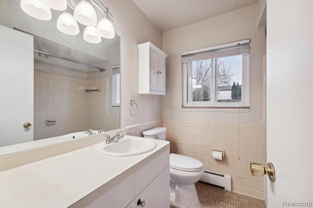 465 Miller Avenue, Unit 105 Rochester, MI 48307 - Photo 13 of 16 Gallery Image 13